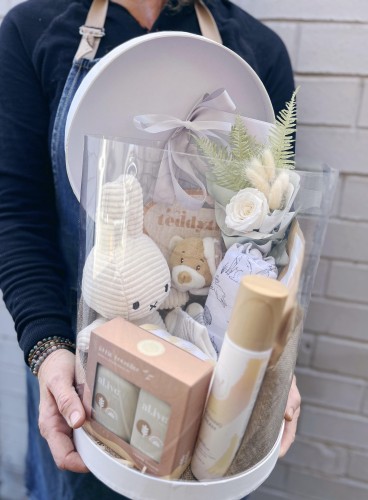 Neutral baby Gift Box